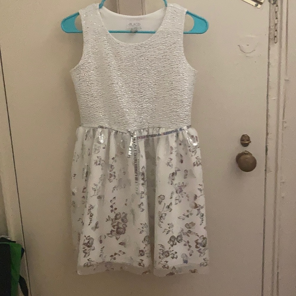 Girls dress